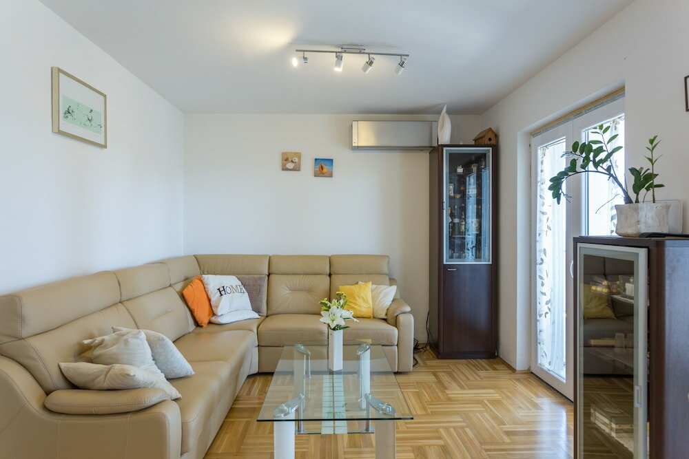 Фото Tomazin Apartment