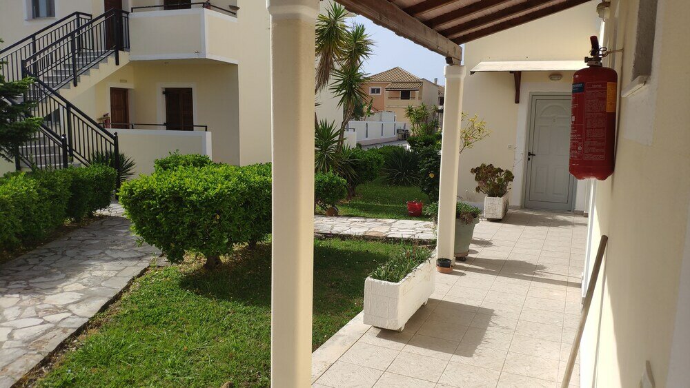 Фото Tondoris Apartments