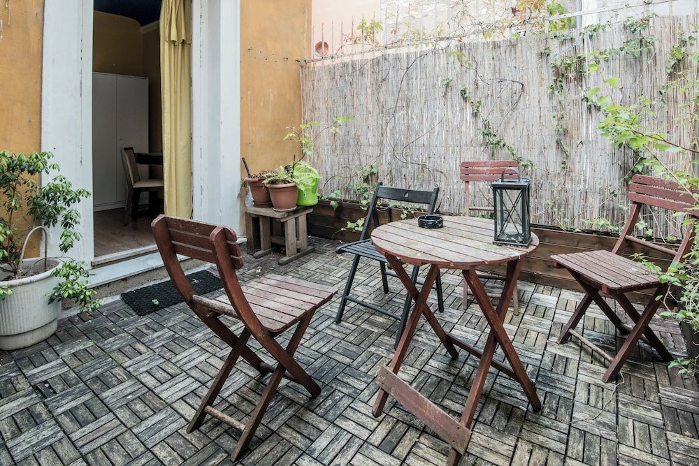 Фото Charles Bridge Hostel & Apartments