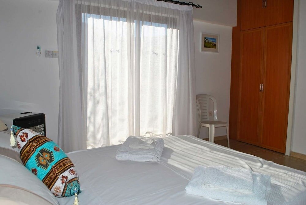 Фото Villa Brooklands by Amy Villas