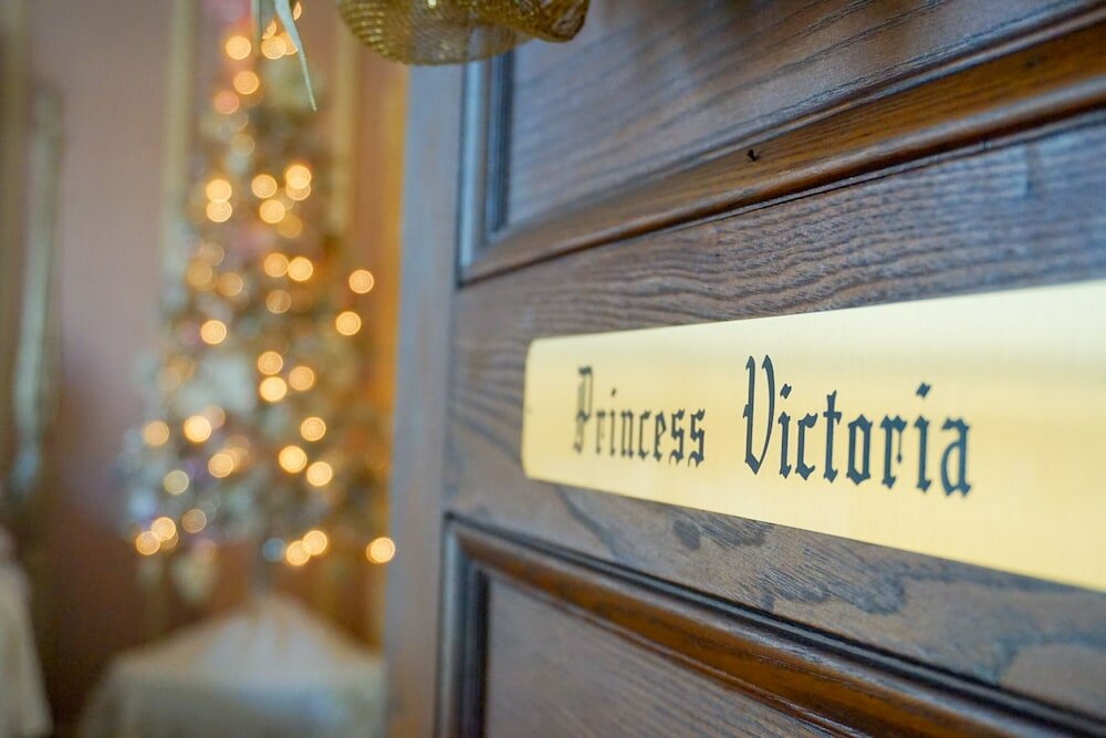 Фото Mathis House, A Victorian Bed & Breakfast and Tea Room at 600 Main