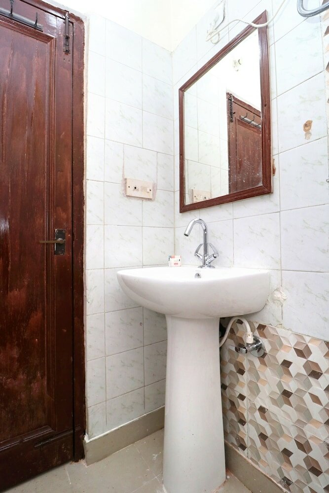 Фото Oyo 24326 Ab Hotel