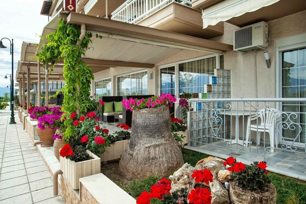 Фото Amfion Hotel