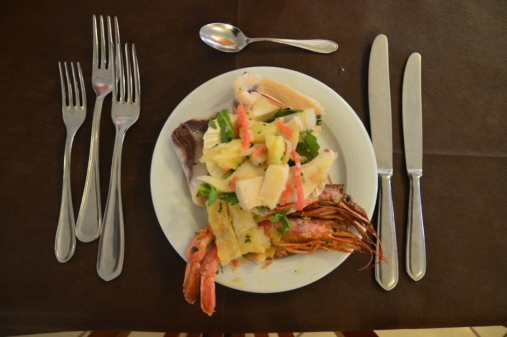 Фото Hotel Karin