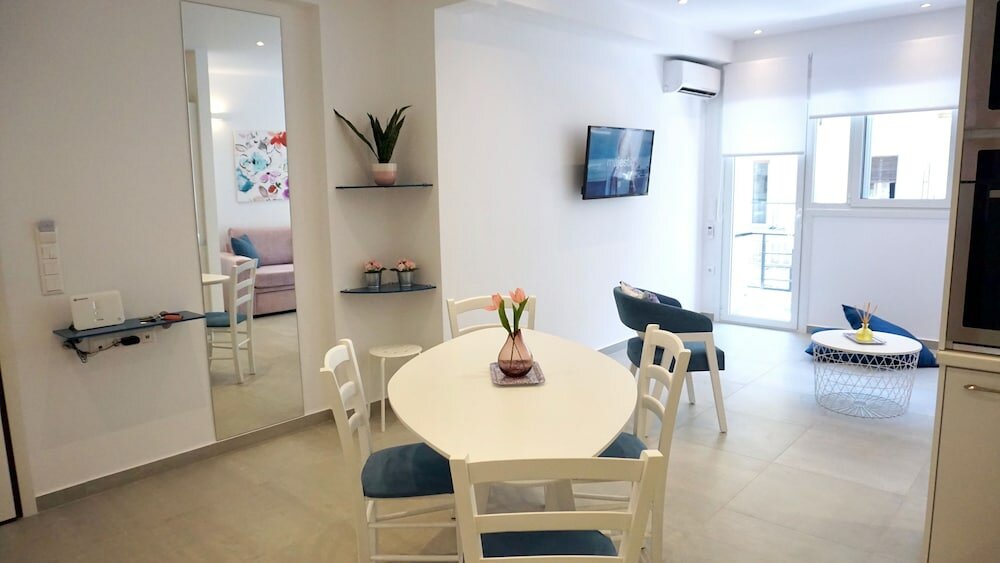 Фото Fairytale Cozy Apt in Athens