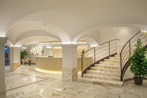 Гостиница Hotel Shangri-La Roma в Риме