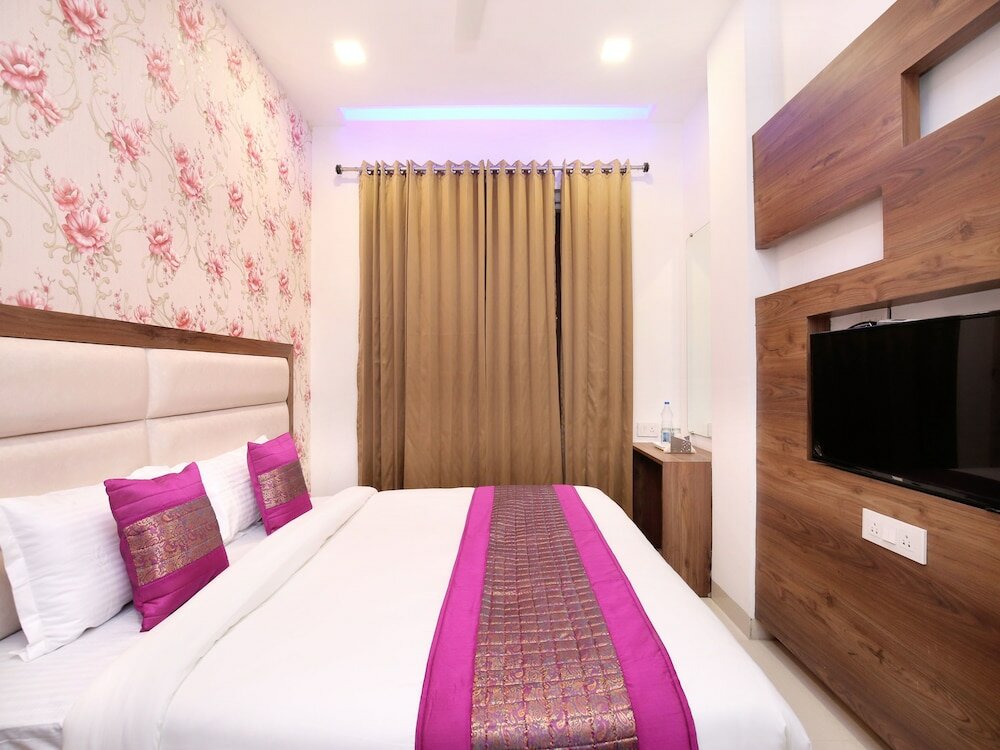 Фото Oyo 15208 Hotel Unique