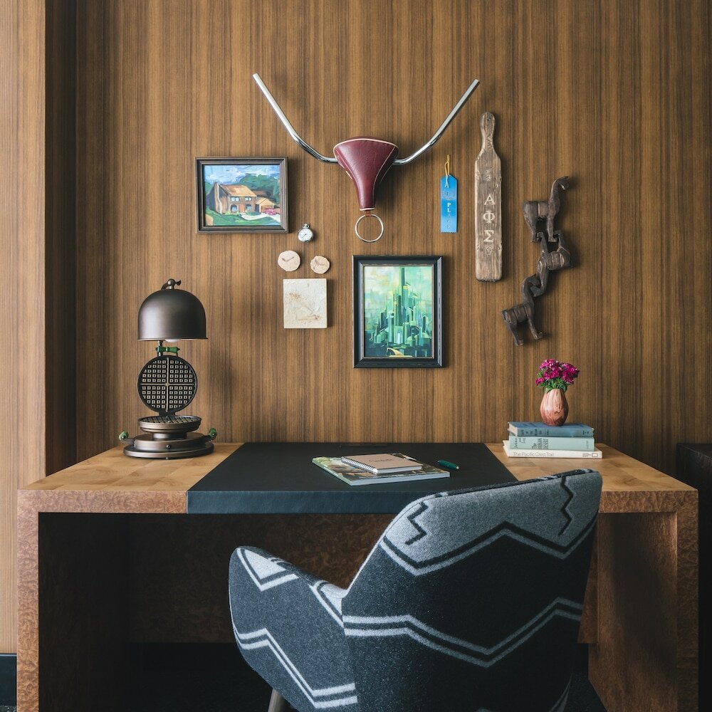 Фото Graduate Eugene