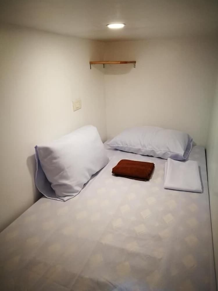 Фото 8th Street Hostel