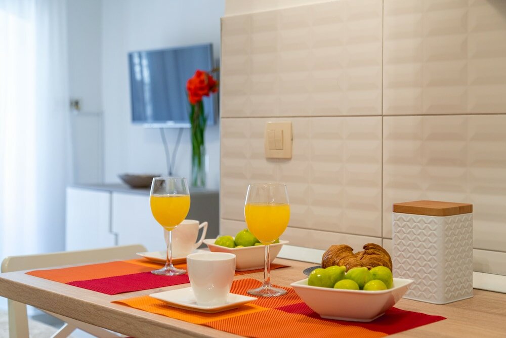 Фото Split Apartments with Hotel Service