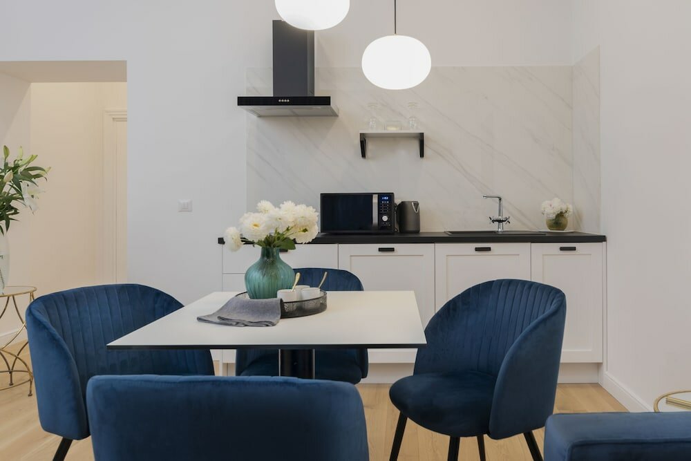 Фото Pierrot & Pierrette Apartments