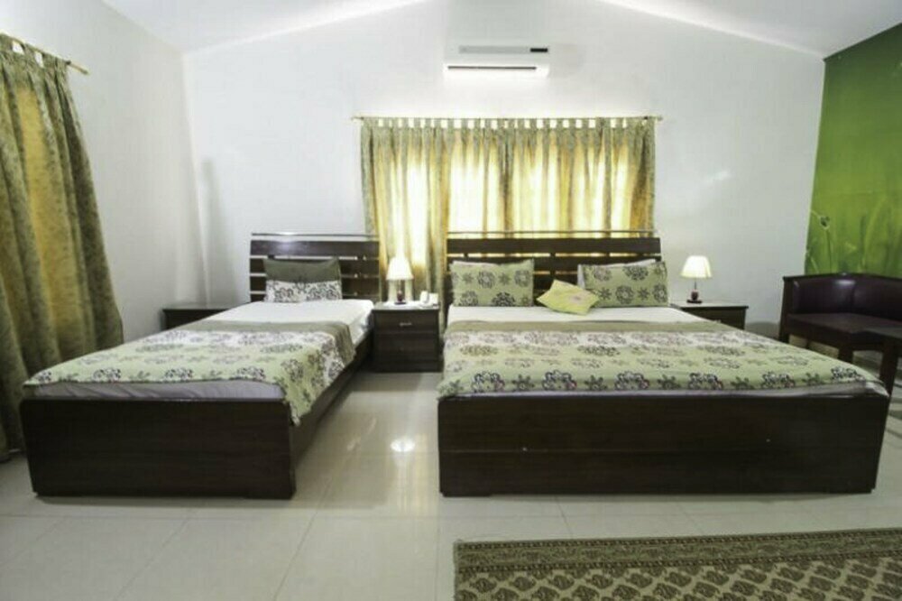 Hotel Asaish Inn I Guest House, Karachi, photo