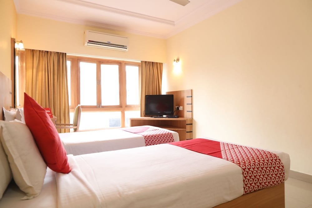 Фото Oyo 16260 Hotel Sunny International