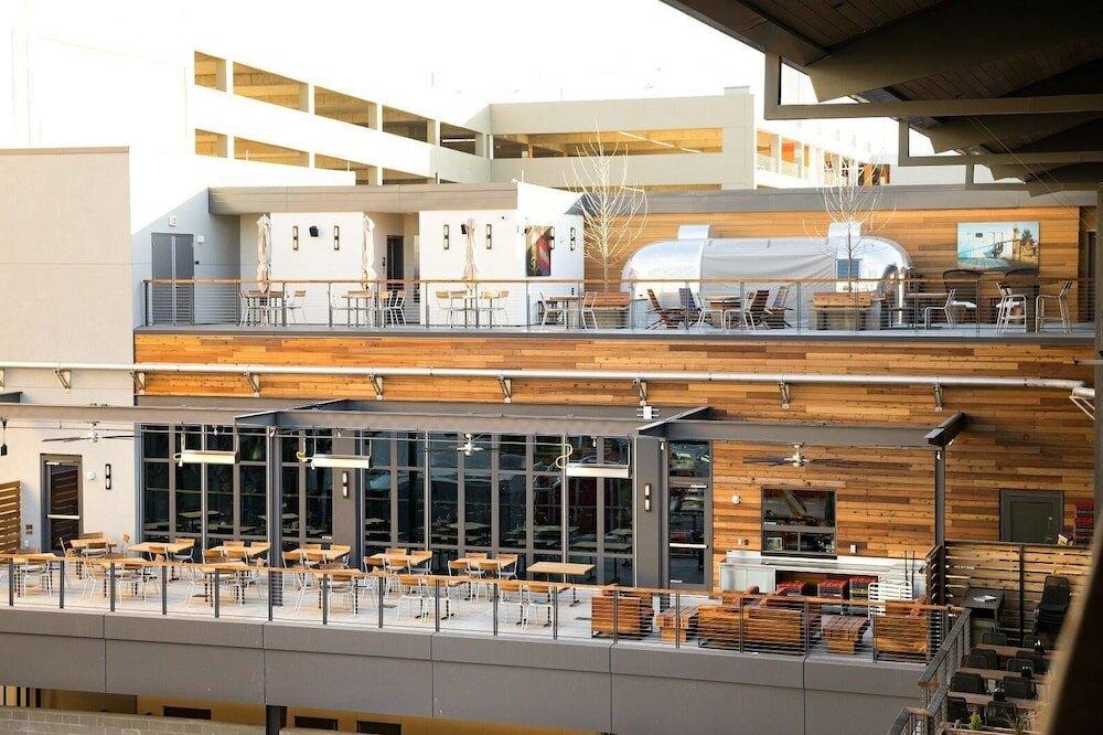 Фото Urbanlights at Legacy West