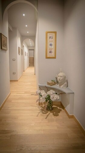 Гостиница Breathtaking 4bd Apt 5min Walk to Duomo во Флоренции