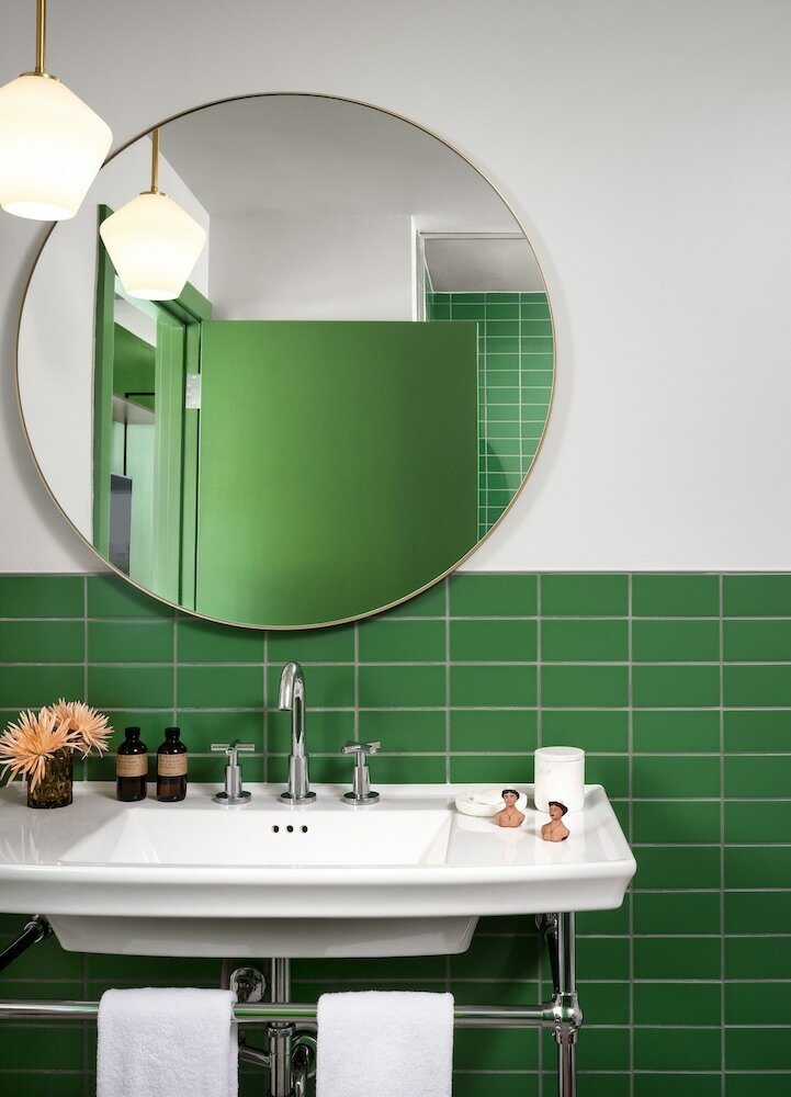 Фото The Ruby Hotel