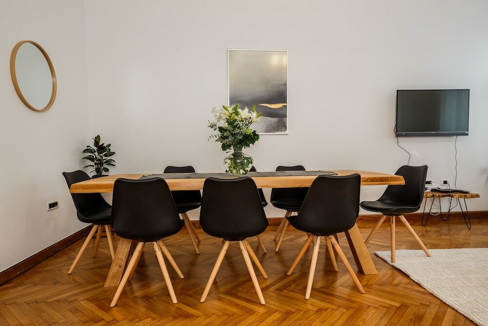 Фото Best Luxury apt in Zagreb for 16 ppl