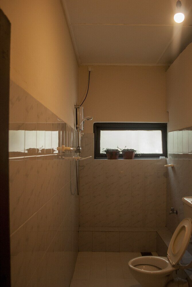 Фото The Oasis Hostel