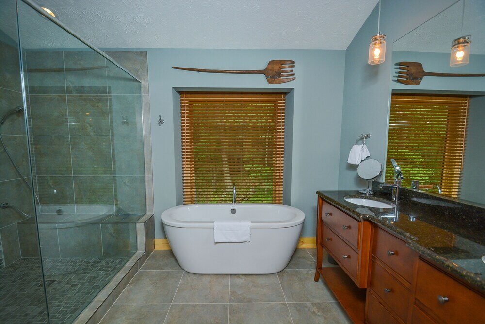 Фото Hootenanny 5 Bedroom House