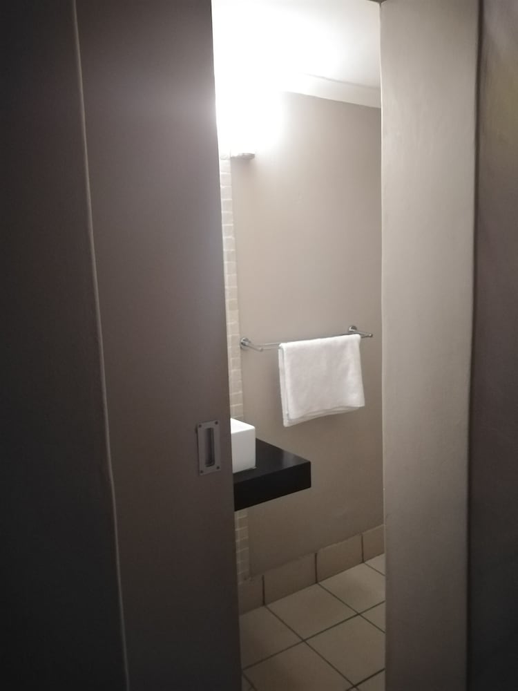 Фото Acacia Guesthouse