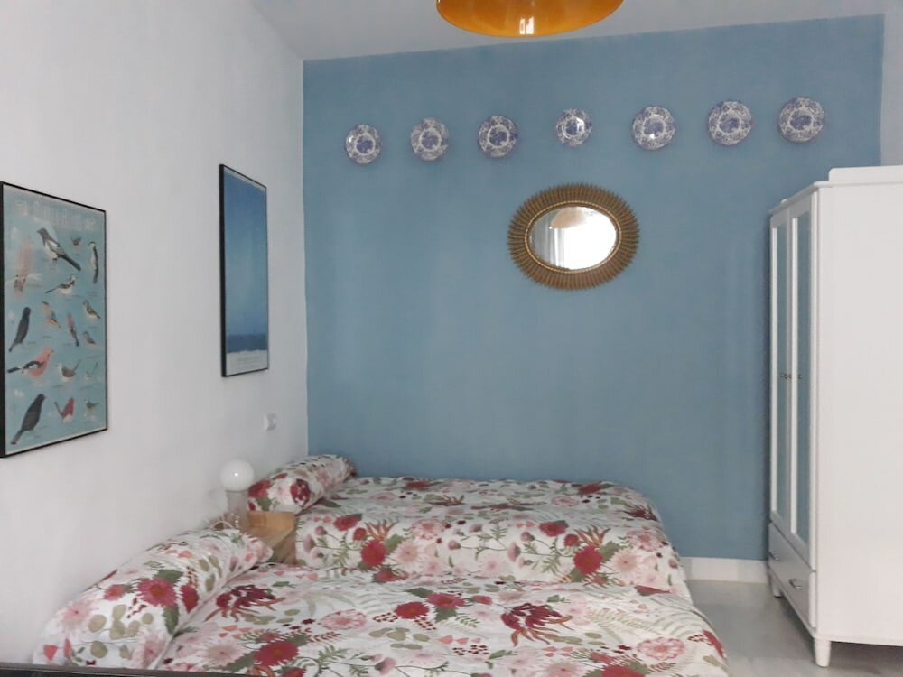 Фото Bonito Apartamento EN Alameda Hab. 101