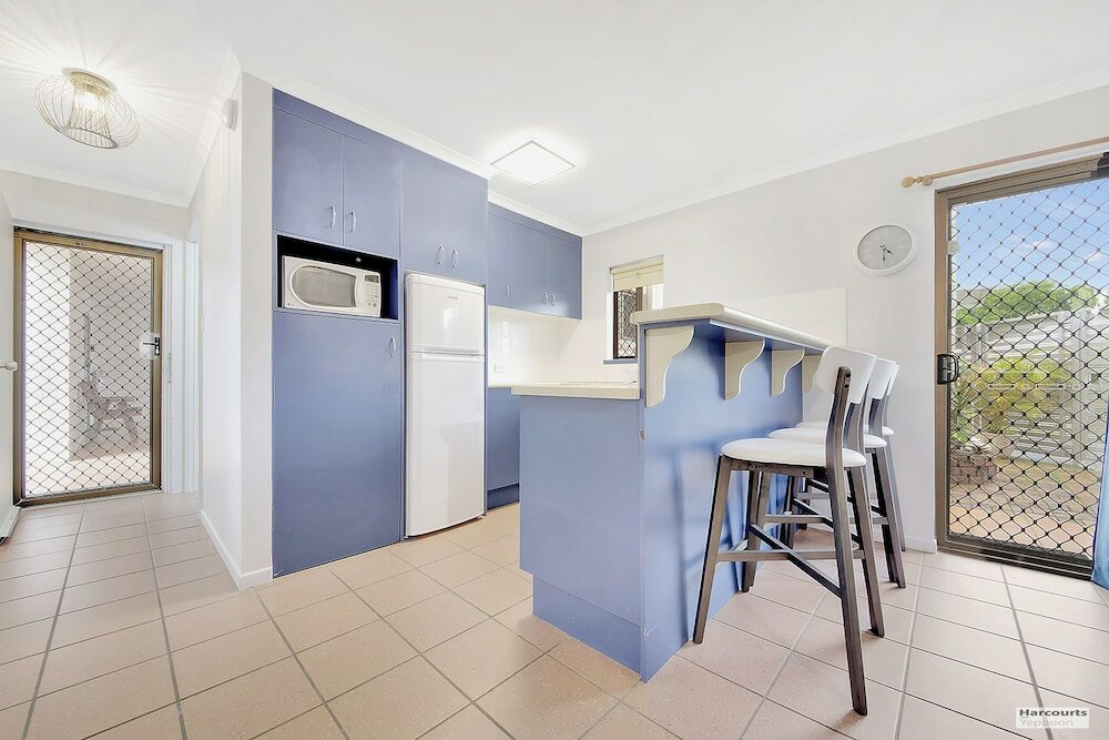 Фото Driftwood On The Beach