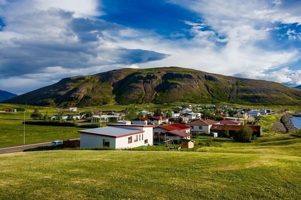 Фото Vellir Grenivik a home with a view