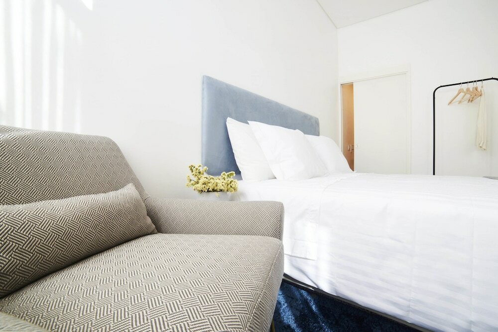 Фото Pause Apartments