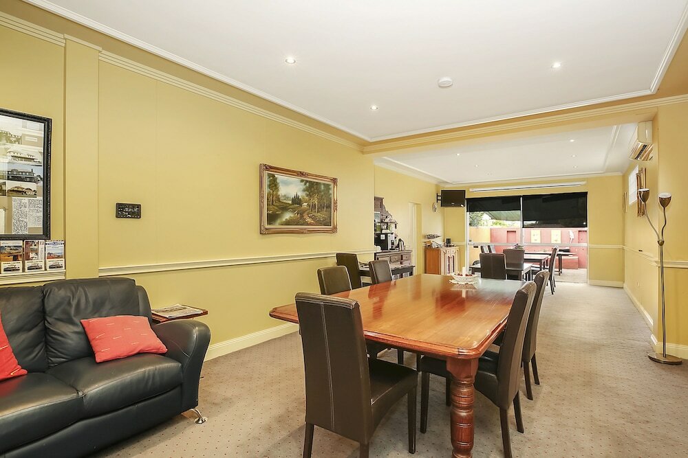 Фото Grand Central Accommodation B&b Cobden