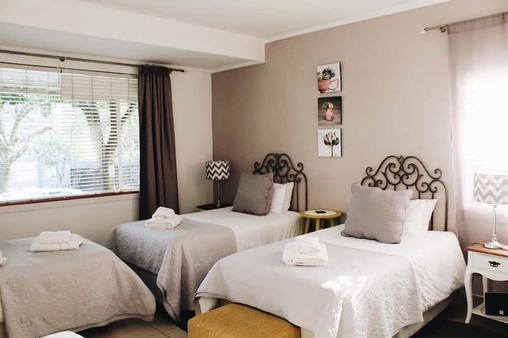 Фото Vintage on Main