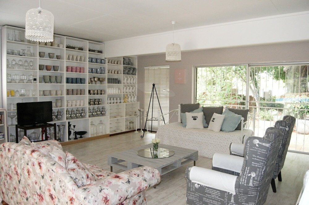 Фото Vintage on Main