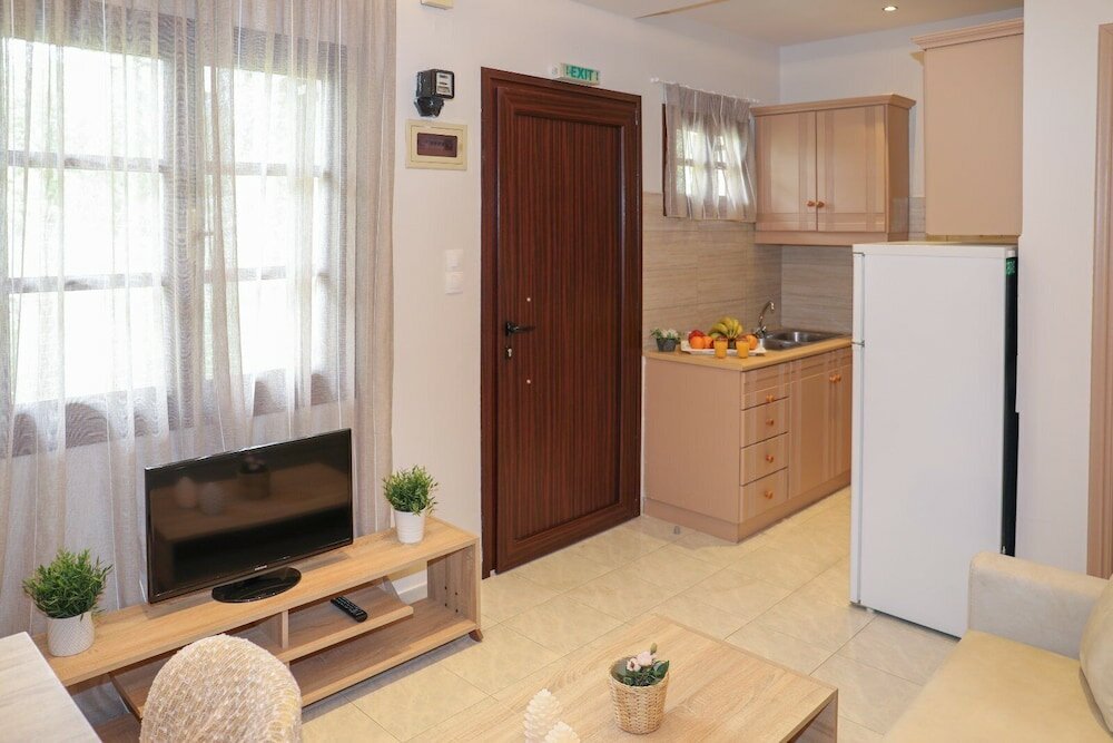 Фото Chrissomallis Apartments