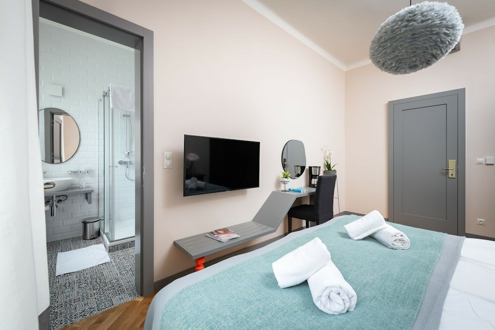 Фото Empirent Garden Suites