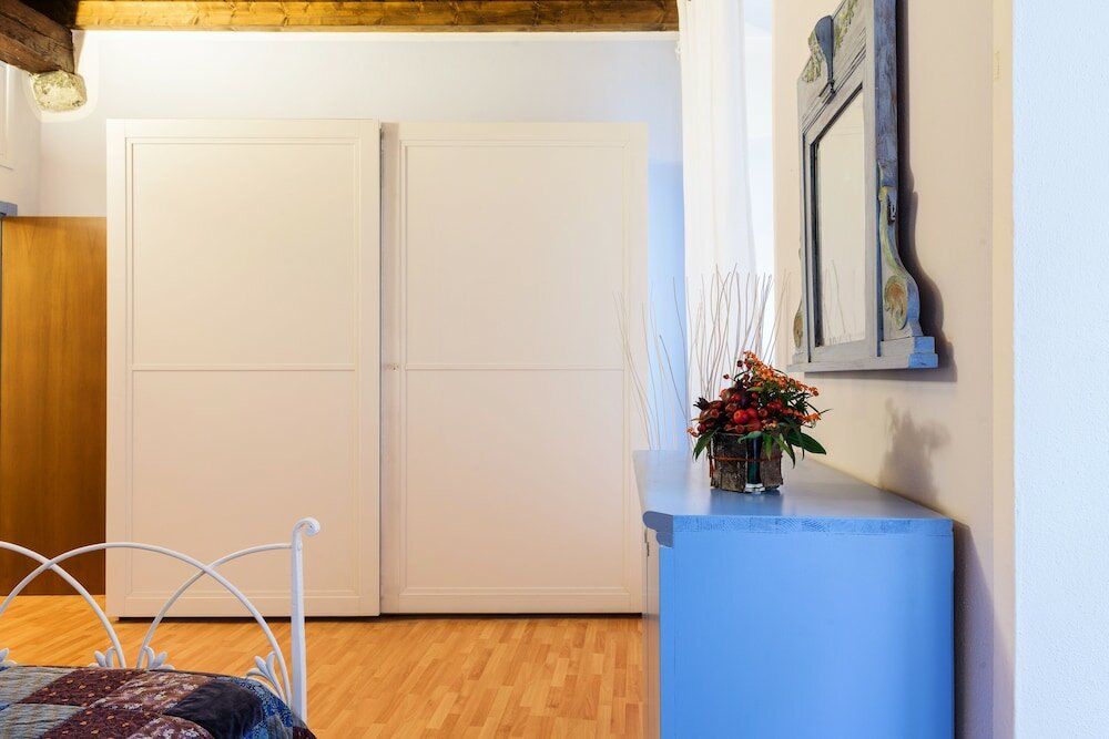 Фото MyHomeInComo - MC Julian Apartment