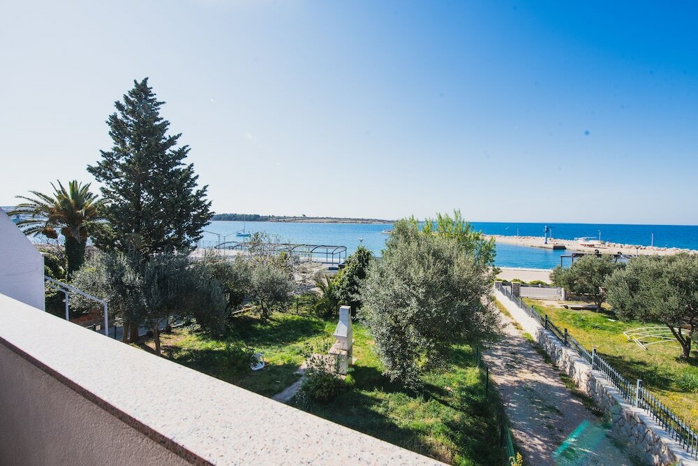 Фото Apartments by the Sea Semy