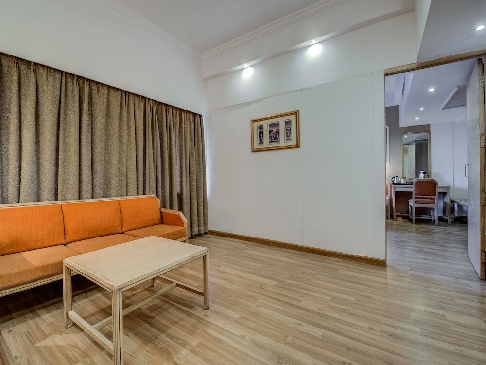 Фото Oyo 10945 Sai Guest House