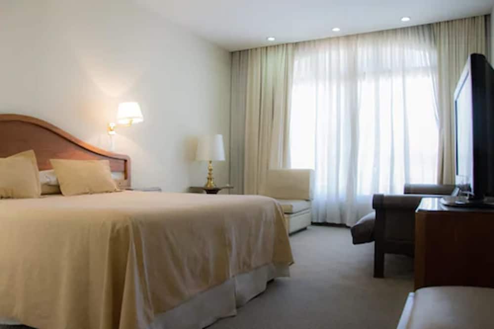 Фото Hotel Cervantes