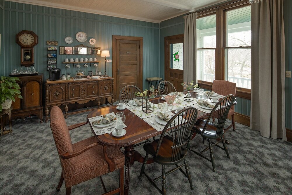 Фото Avery On Prospect Hill Guest House