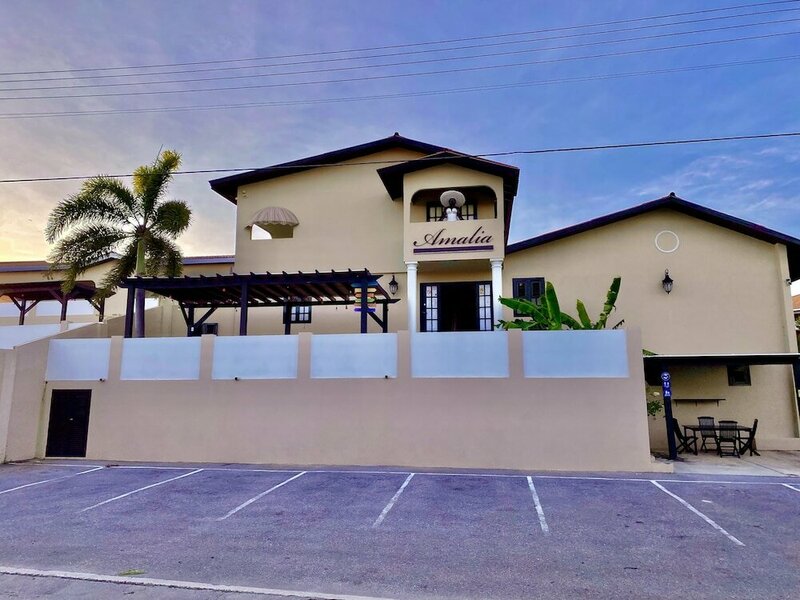 Гостиница Casa Amalia - Boutique Guesthouse в Виллемстаде