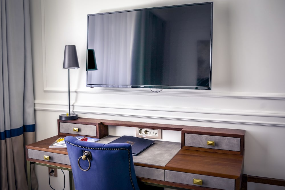 Фото Hotel Centar № 1