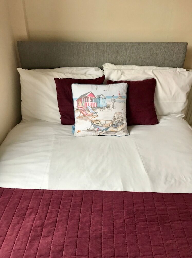 Фото Coastal Apartment