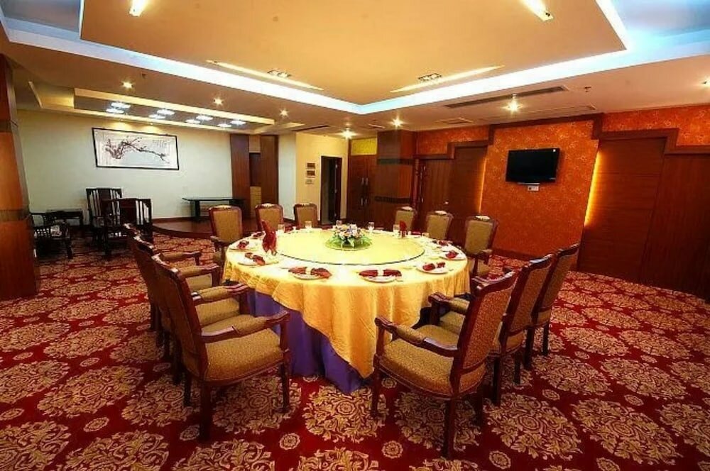 Фото Junyue Hotel