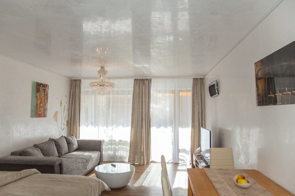 Фото Ferienwohnung Royal