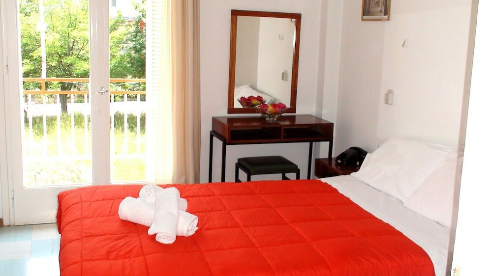 Фото Hotel Astron