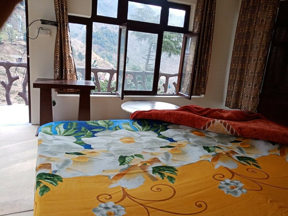 Фото Hotel Pine Spring