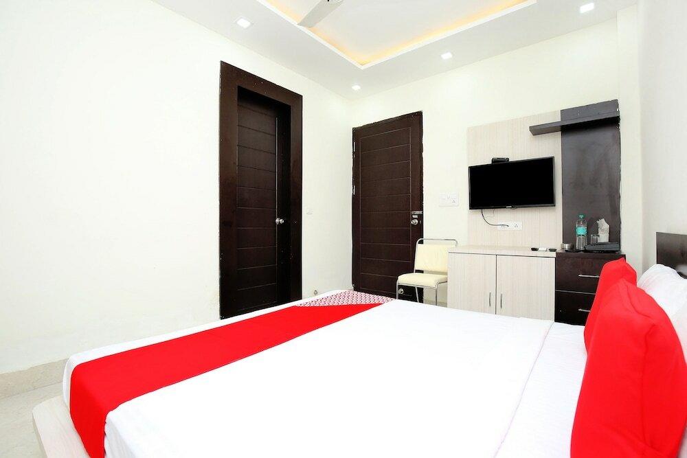 Фото Oyo 40417 Hotel Grand Taj