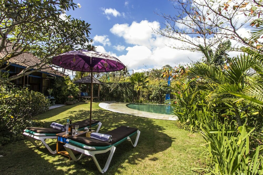 Фото Quiet Cottage Style Villa in Umalas