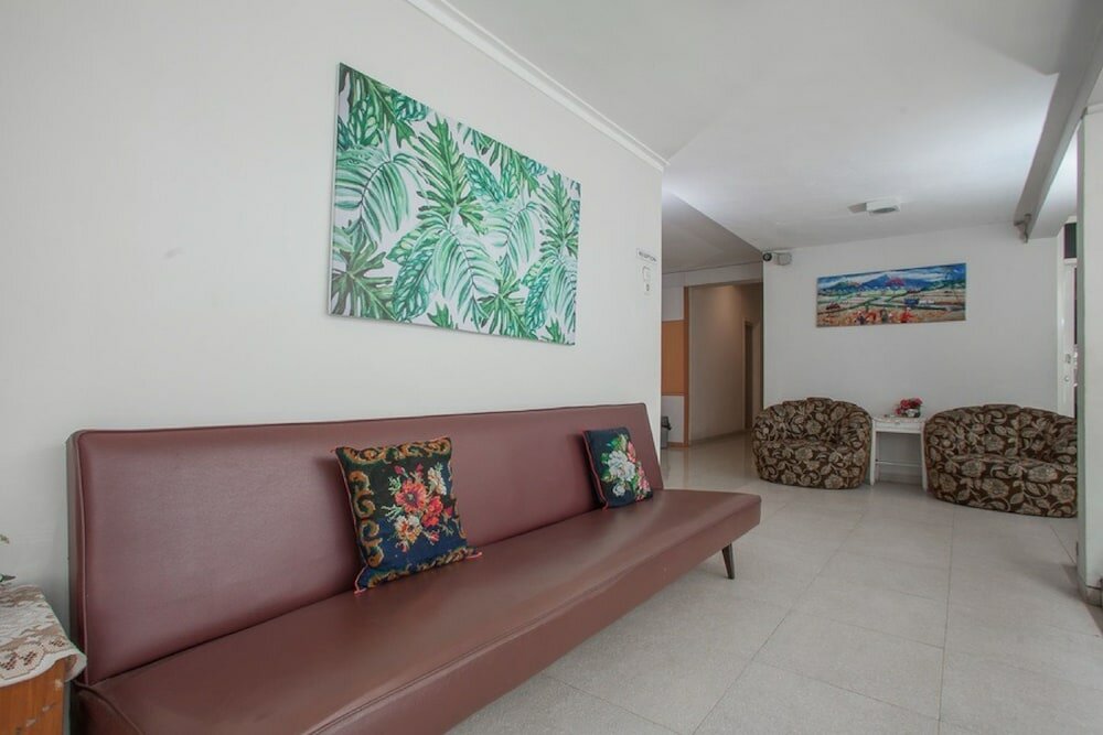 Фото RedDoorz Plus @ Idjen Boulevard Malang