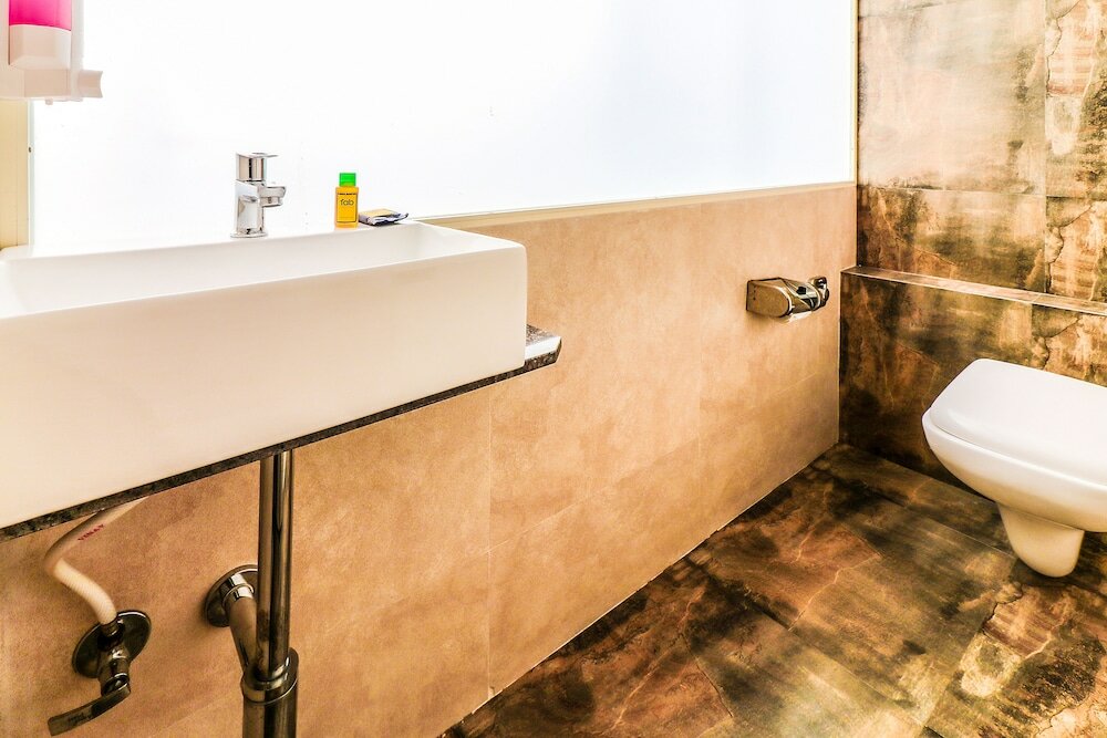 Фото FabHotel Aksa International Andheri East