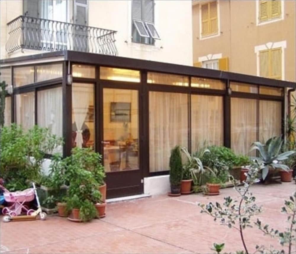 Фото отеля 4